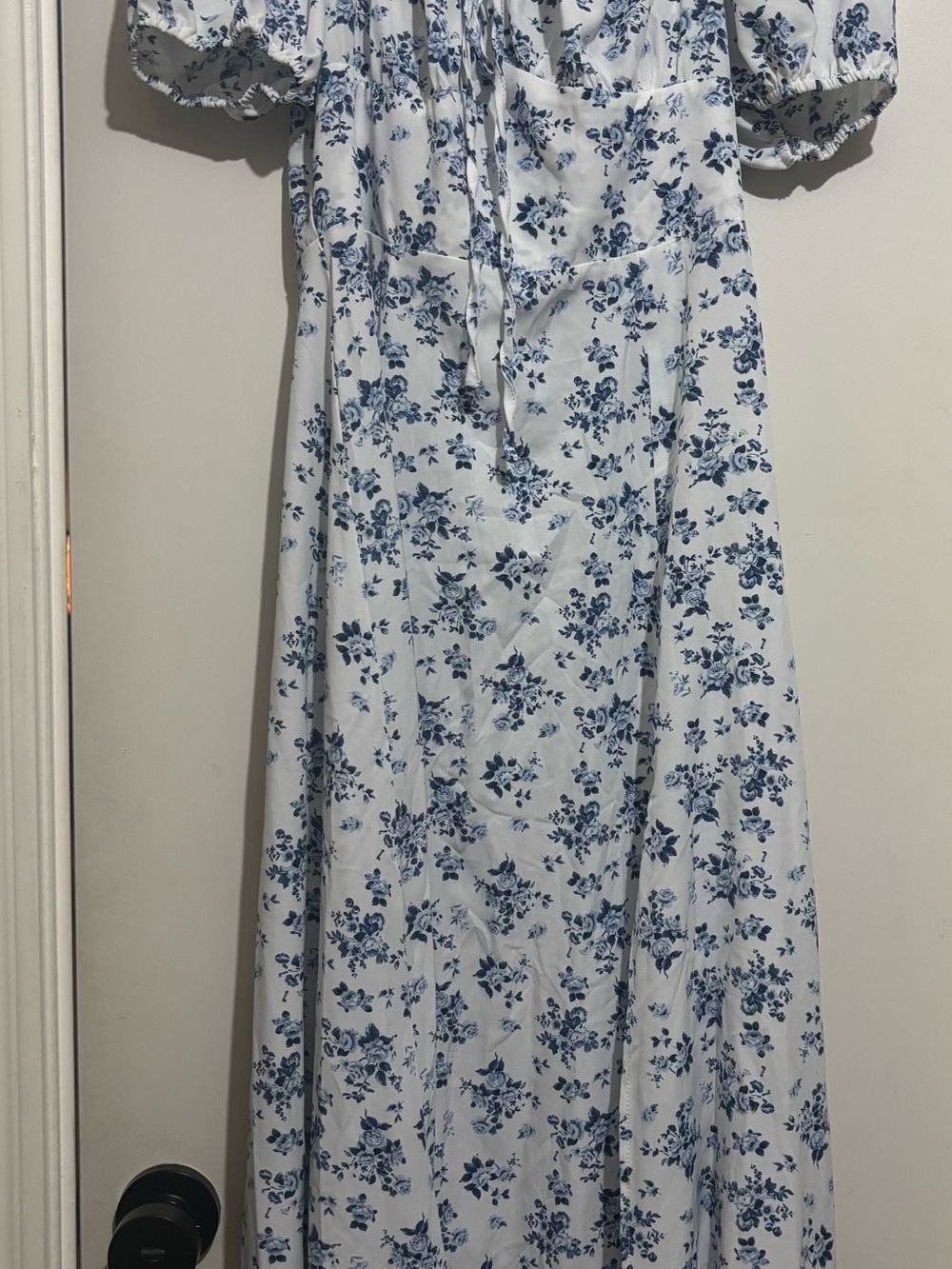 Blue Floral Puff-Sleeve Maxi Dress - White & Blue